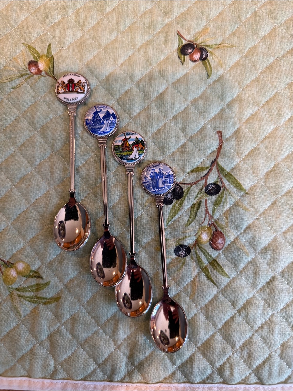 Holland spoons set of 4